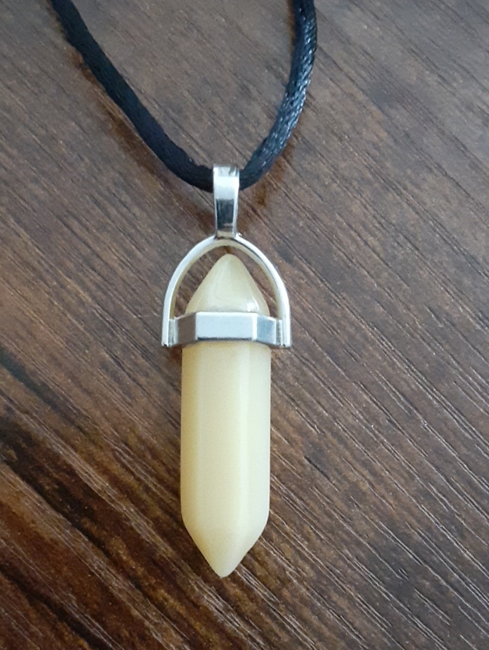 Cream Crystal Point Pendant Necklace